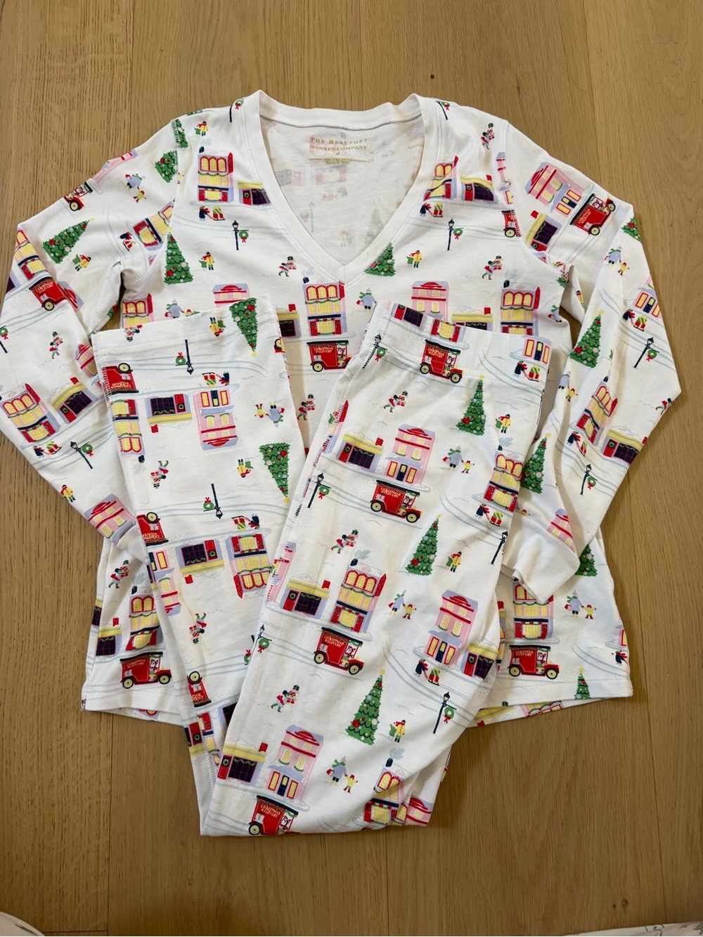 Women’s Beaufort Bonnet Company 100% Pima cotton pj’s. Christmas Village Print